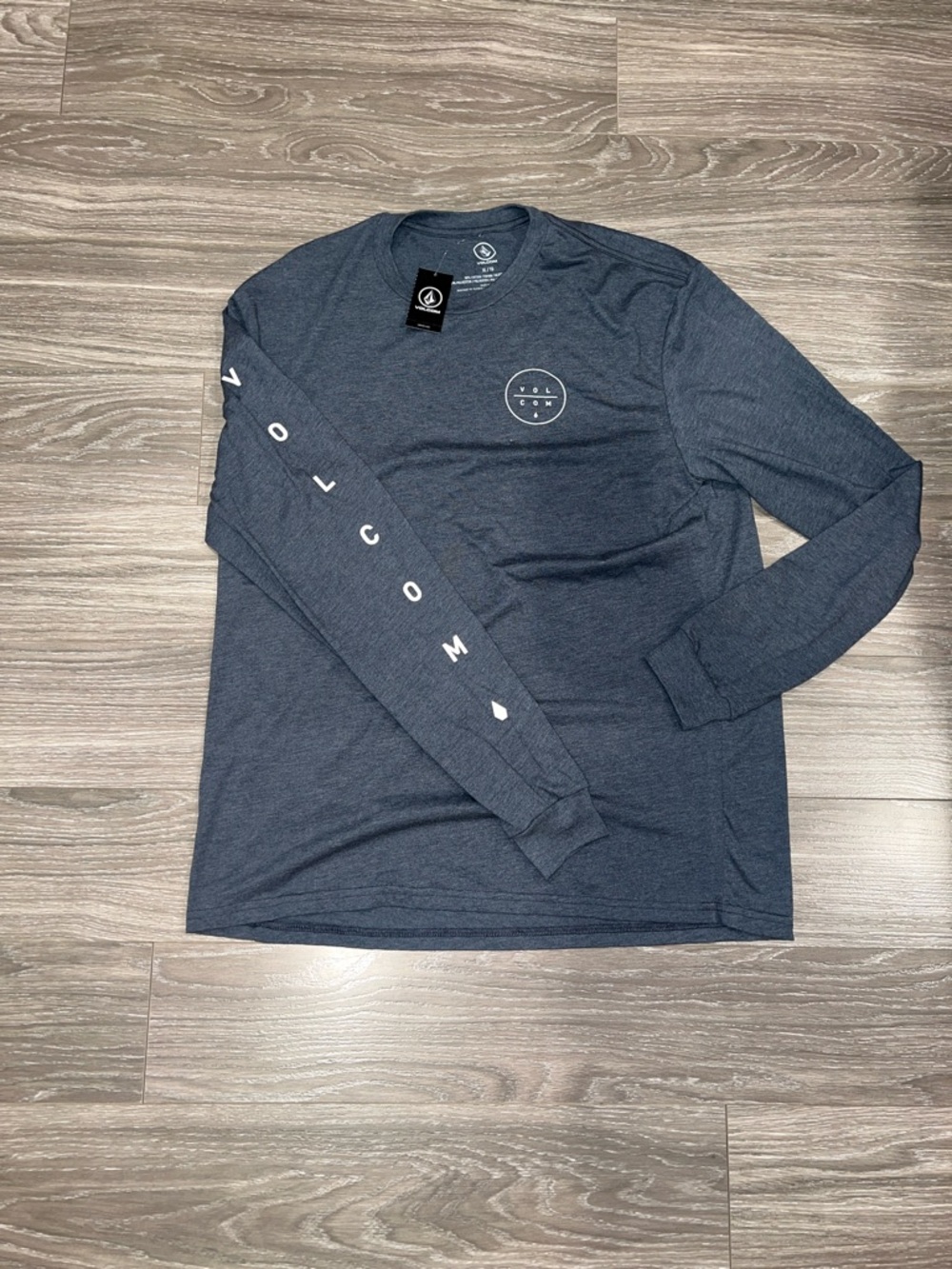 Volcom Men's Long Sleeve Logo Tee in Dark Blue Heather